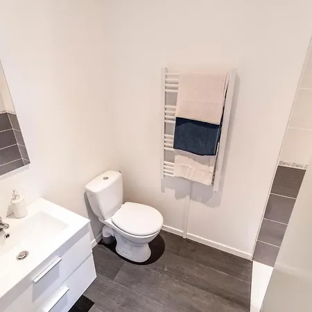 Independant Apartment *